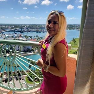 Meet your Posher, Andrea